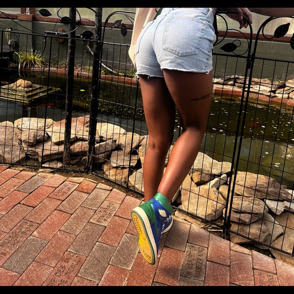 Meet your Posher, Autumn - Picture 3 of 9